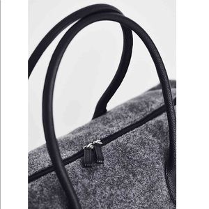 DSW felt grey weekender bag